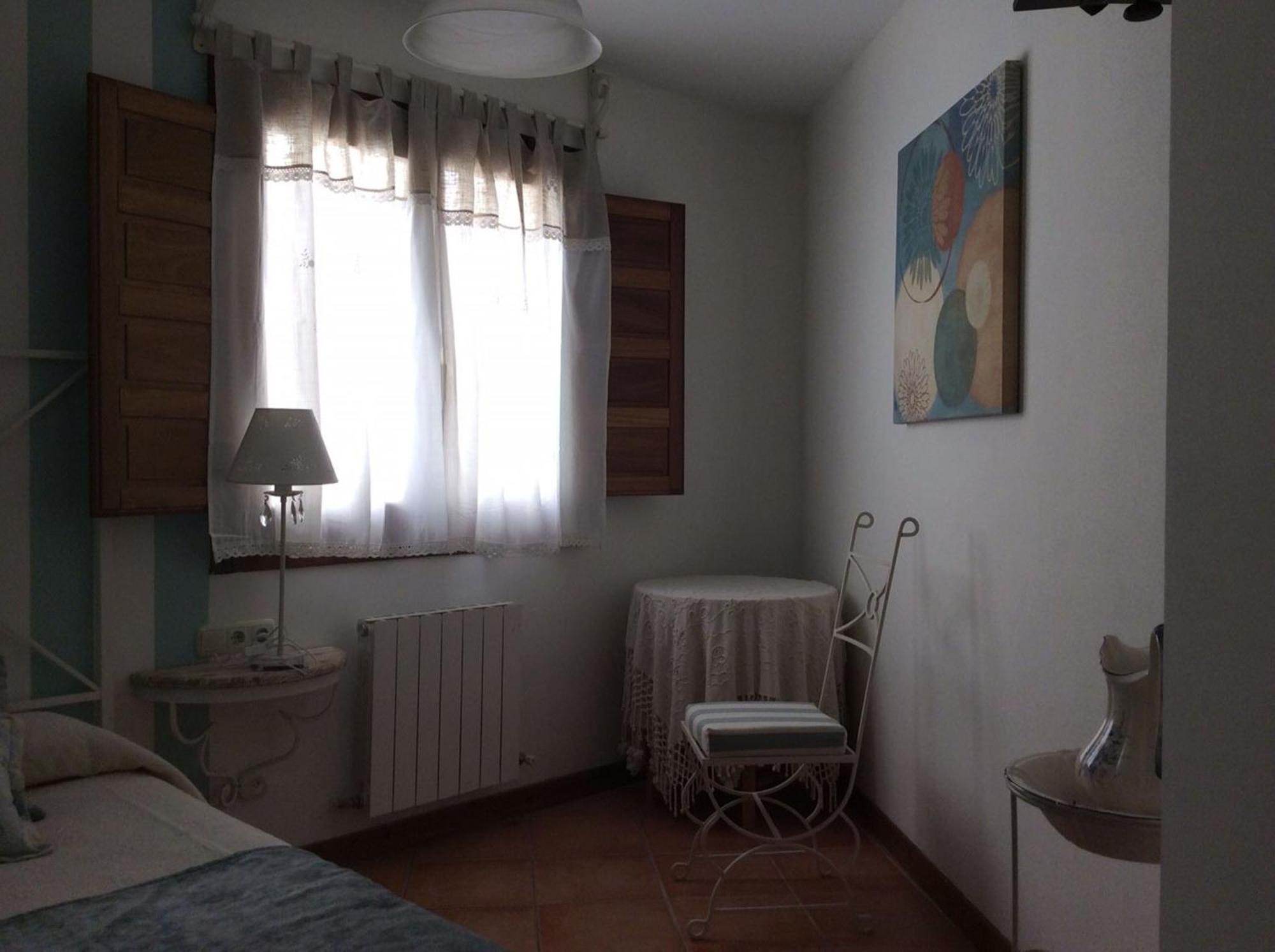 Hotel Rural Los Roturos Maestu Habitación foto